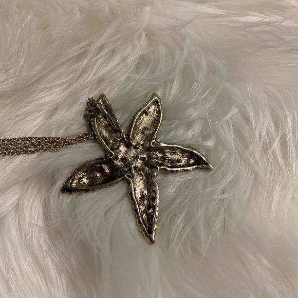 Vintage Gold-tone Bedazzled Starfish Long Pendant Necklace - Picture 9 of 12